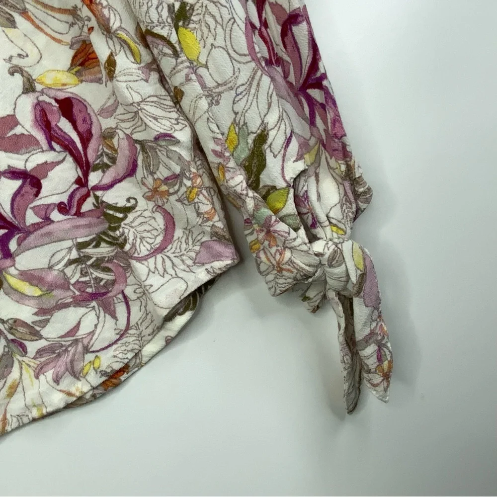 Anthropologie By Maeve Cream Pink Floral Print Ballon Sleeve Tie Blouse. Size M.